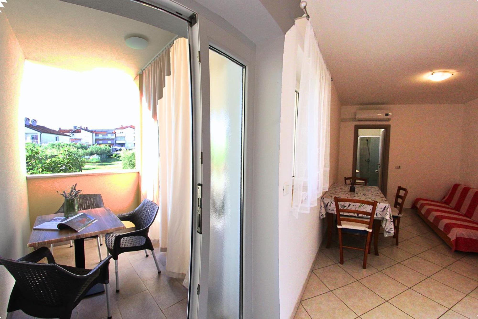 Apartments Goltes Lovrecica  Bagian luar foto